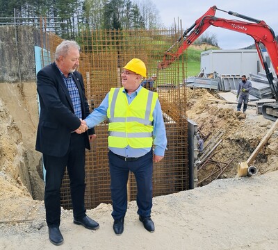 ŽUPAN OBISKAL GRADBIŠČE NOVE ČISTILNE POSTAJE V MORAVČAH