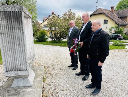 DAN UPORA PROTI OKUPATORJU: 30. OBLETNICA SMRTI NARODNEGA HEROJA...