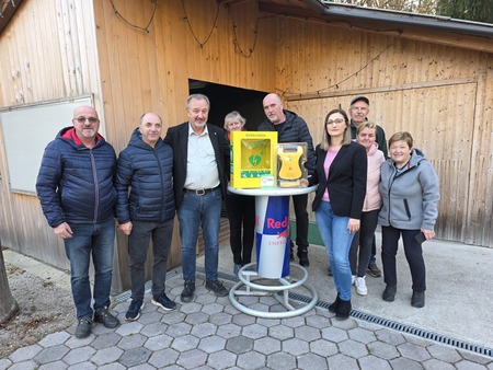 ŽUPAN PREDAL DEFIBRILATOR KRAJANOM DEŠNA