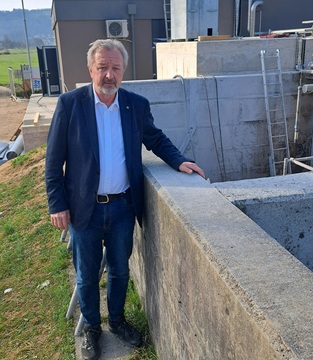 ŽUPAN OBISKAL GRADBIŠČE ČISTILNE NAPRAVE V MORAVČAH: ZAKLJUČNA DELA