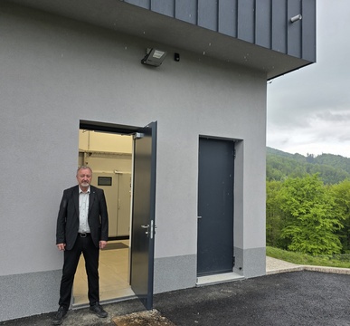 ŽUPANOV NADZORNI OBISK FILTRIRNE POSTAJE HRIB NAD PLESOM V POSKUSNEM...